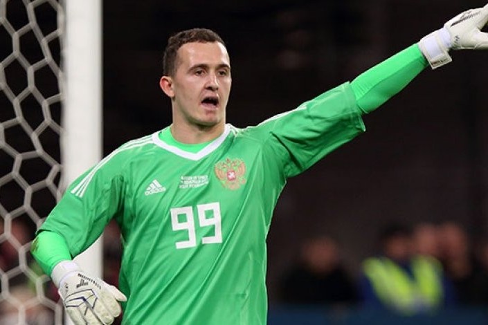Qarabag goalkeeper after 2.5 years... - VIDEO