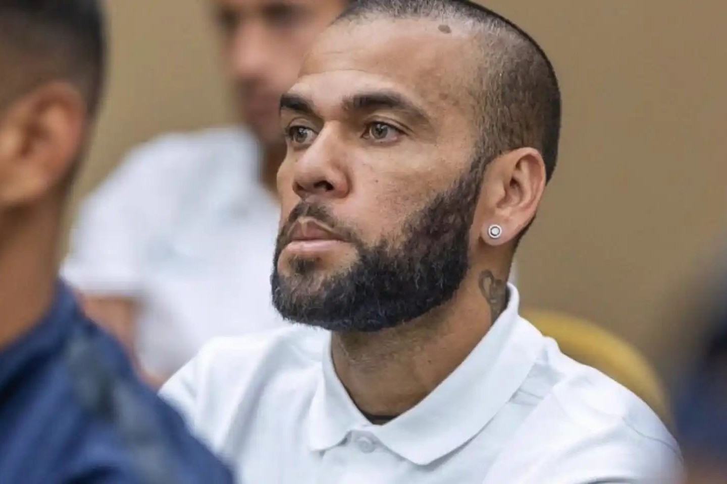 Who paid the bail of 1 million euros for Brazilian football star?