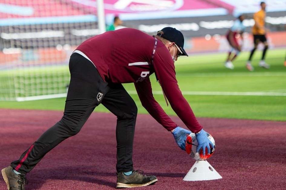 Rule change: Ball crews are no longer allowed to hand the ball to players