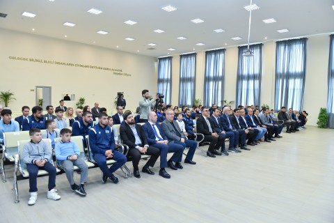 Meeting with European Championship's distinguished wrestlers - PHOTO
