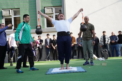 Azerbaijani pahlevan has set 3 world records - PHOTO - VIDEO