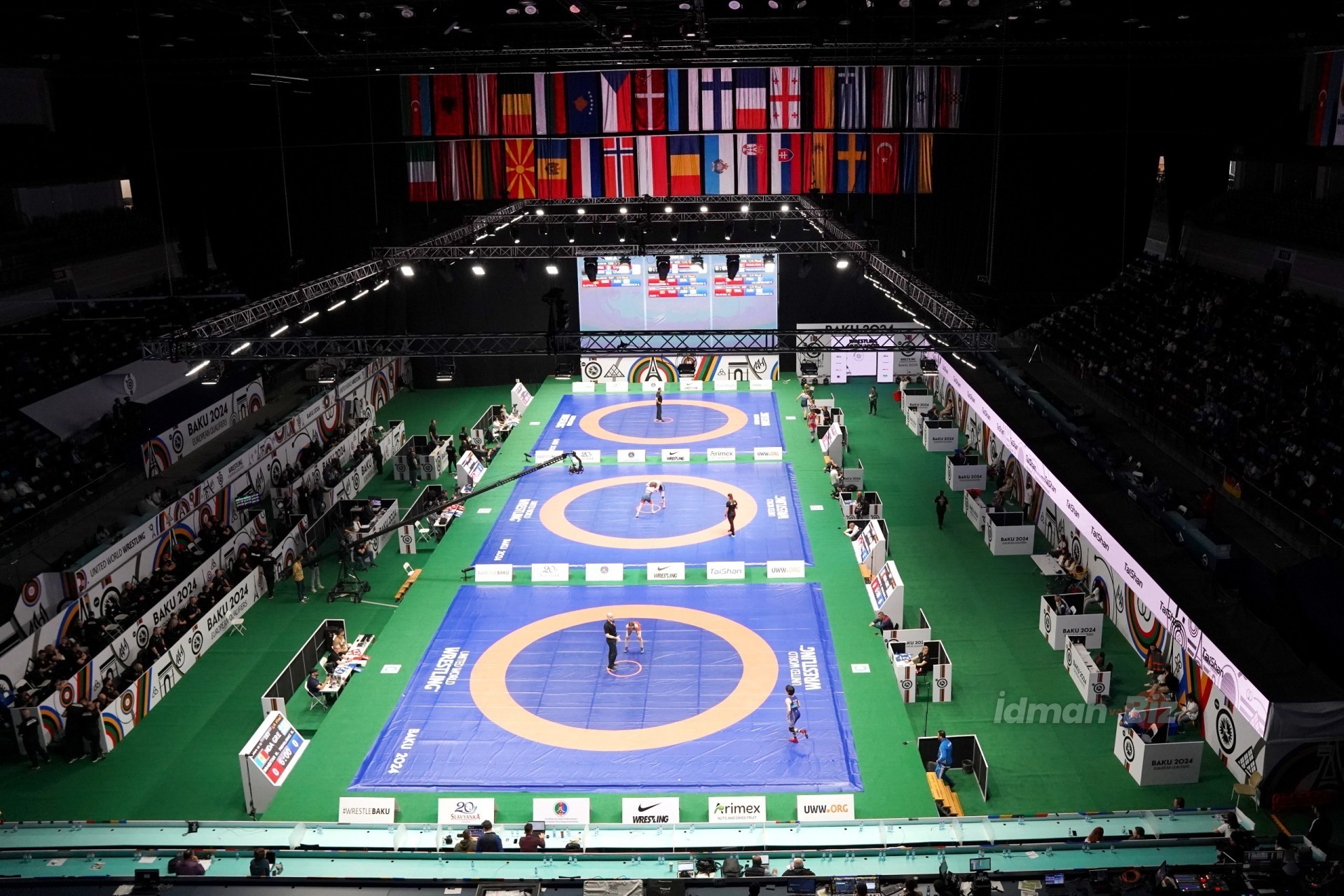 12 licenses from 14 teams