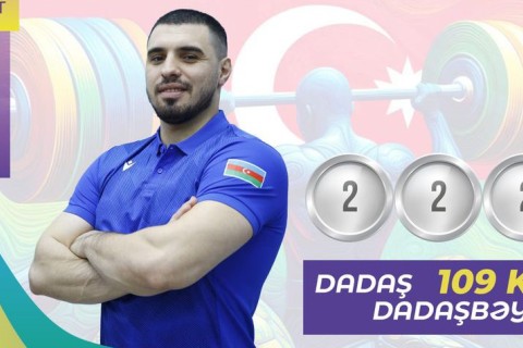 Дадаш Дадашбейли завоевал три серебряные медали на Кубке мира