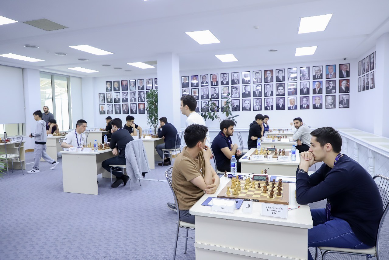 В чемпионате Азербайджана принимают участие 20 шахматистов - ФОТО