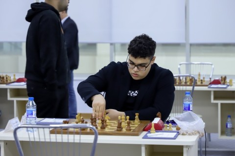 В чемпионате Азербайджана принимают участие 20 шахматистов - ФОТО