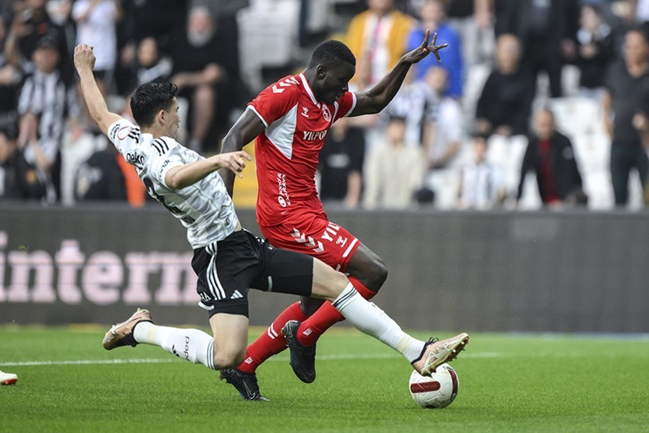 “Beşiktaş”ın qələbə həsrəti 5 matça yüksəlib