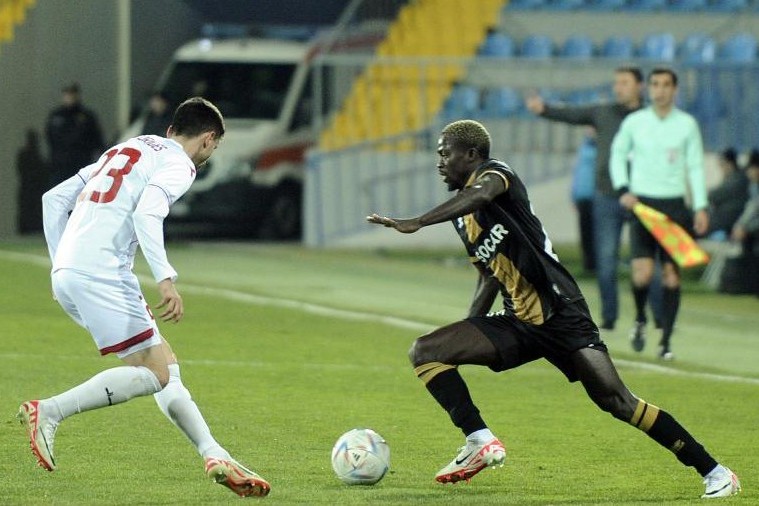 "Габала" проиграла, "Нефтчи" разгромил "Араз-Нахчыван" - ВИДЕО