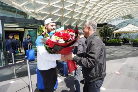 Dünya kubokunun 3 qat gümüş medalçısının qarşılanma mərasimi olub - FOTO - VİDEO