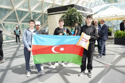 Состоялась церемония встречи трехкратного серебряного призера чемпионата мира - ВИДЕО - ФОТО