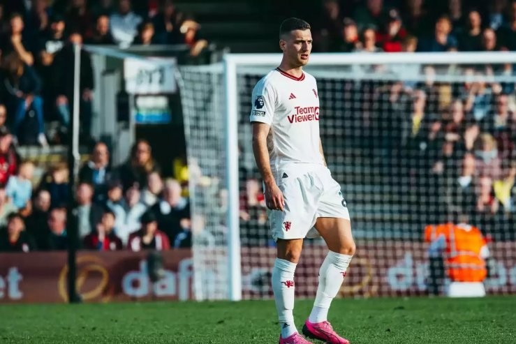 Не сезон, а настоящая катастрофа. "Барселона" и МЮ возглавляют рейтинг грандов без успехов