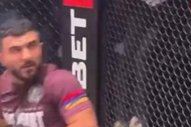Moskvadakı MMA turnirində kütləvi dava düşüb, erməni idmançı döyülüb - VIDEO