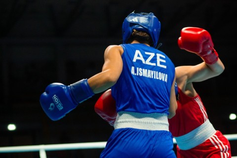 Азербайджанский боксер победил армянина
