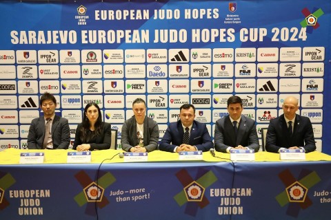 Rustam Orujov as sports commissioner - PHOTO