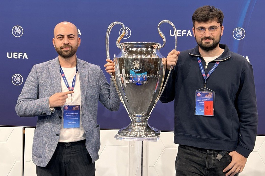 AMADA rəsmisi UEFA-nın tədbirində - FOTO