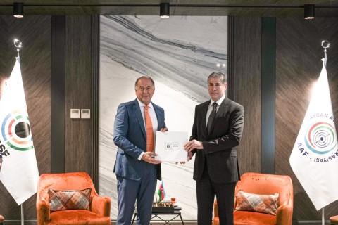 Вилаят Эйвазов удостоен золотой медали ISSF - ФОТО
