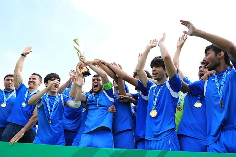 The champion of the Youth League was awarded