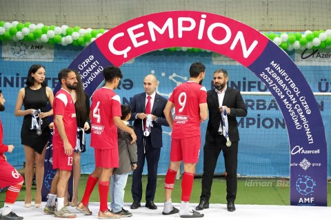 Награждены призеры чемпионата Азербайджана по мини-футболу - ФОТО