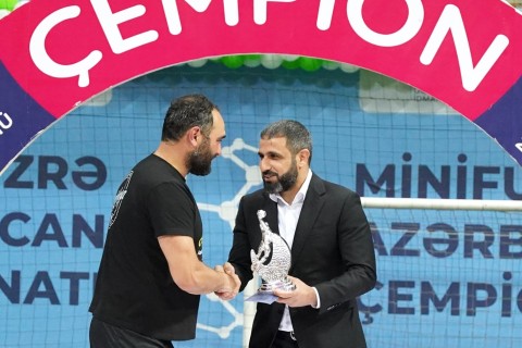Награждены призеры чемпионата Азербайджана по мини-футболу - ФОТО