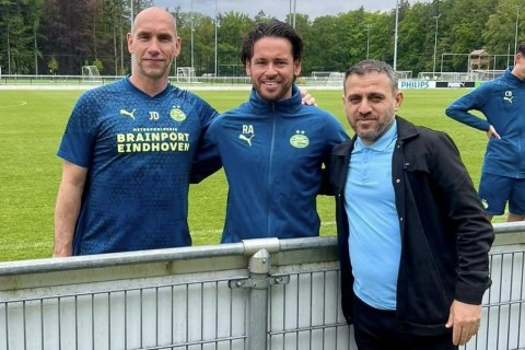 Ayxan Abbasov PSV və “Feyenoord”un düşərgəsində - FOTO