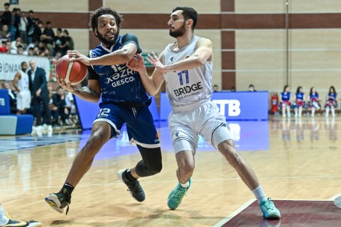 Çempion final seriyasına məğlubiyyətlə start verib - VİDEO - FOTO