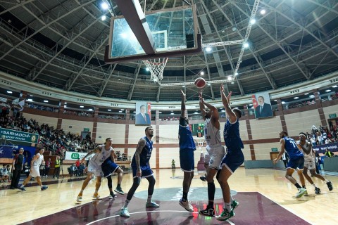 Çempion final seriyasına məğlubiyyətlə start verib - VİDEO - FOTO