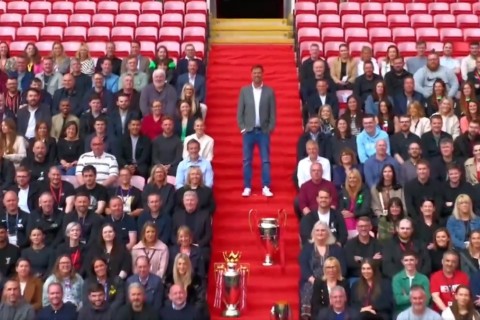 End of an era: Last staff photo at Anfield - VIDEO