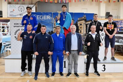 Azerbaijani young boxers won 1 gold and 1 silver medal in Hungary - PHOTO
