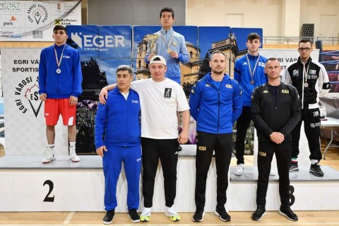 Azerbaijani young boxers won 1 gold and 1 silver medal in Hungary - PHOTO