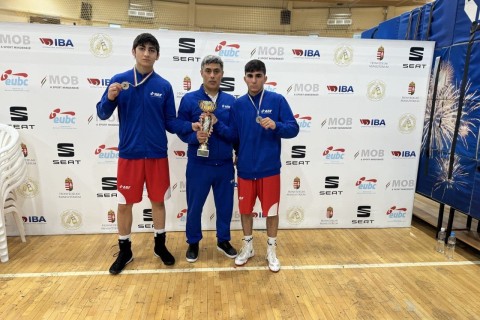 Azerbaijani young boxers won 1 gold and 1 silver medal in Hungary - PHOTO