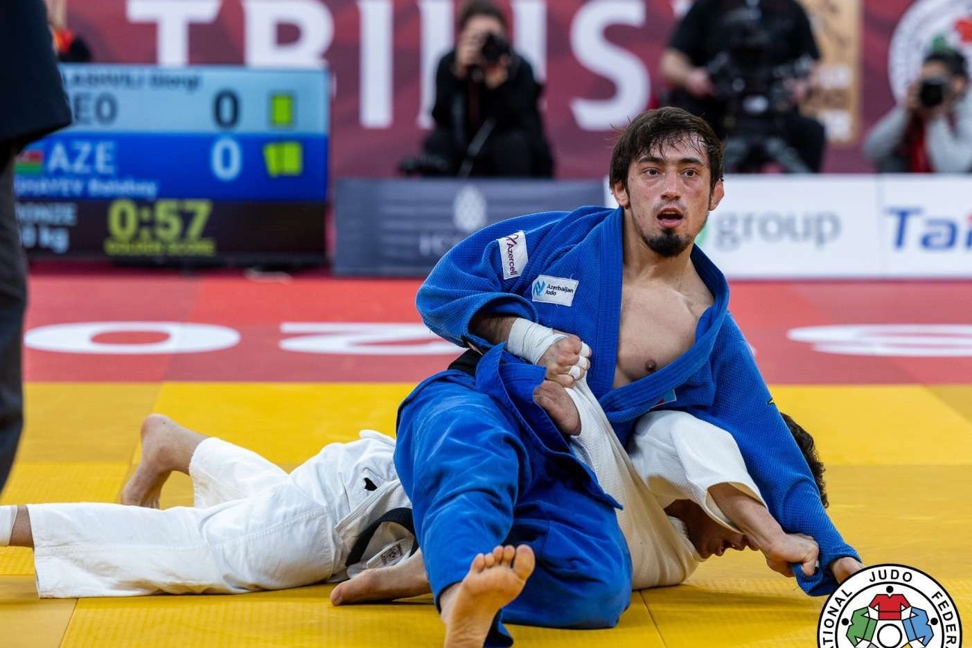 Turan Bayramov stopped the   fight in the 1/4 finals