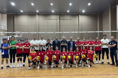 Naxçıvanda onlara iştirakçı sertifikatı verilib - FOTO