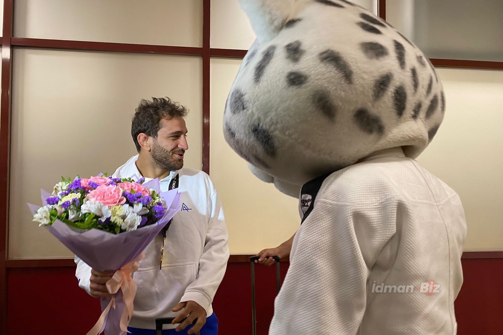 Dünya çempionu Hidayət Heydərov Vətənə qayıdıb - FOTO - VİDEO