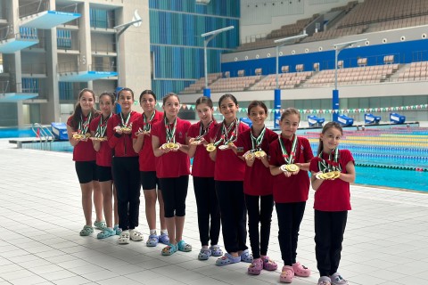 Bədii üzgüçülərimizdən Abu-Dabidə 31 medal - FOTO