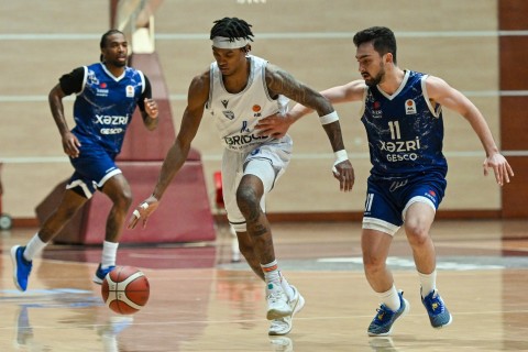 Çempion seriyada önə keçib - FOTO - VİDEO