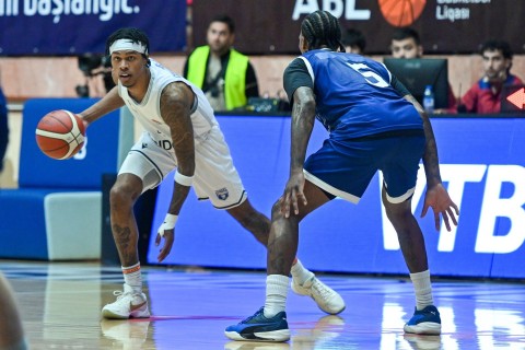 Çempion seriyada önə keçib - FOTO - VİDEO