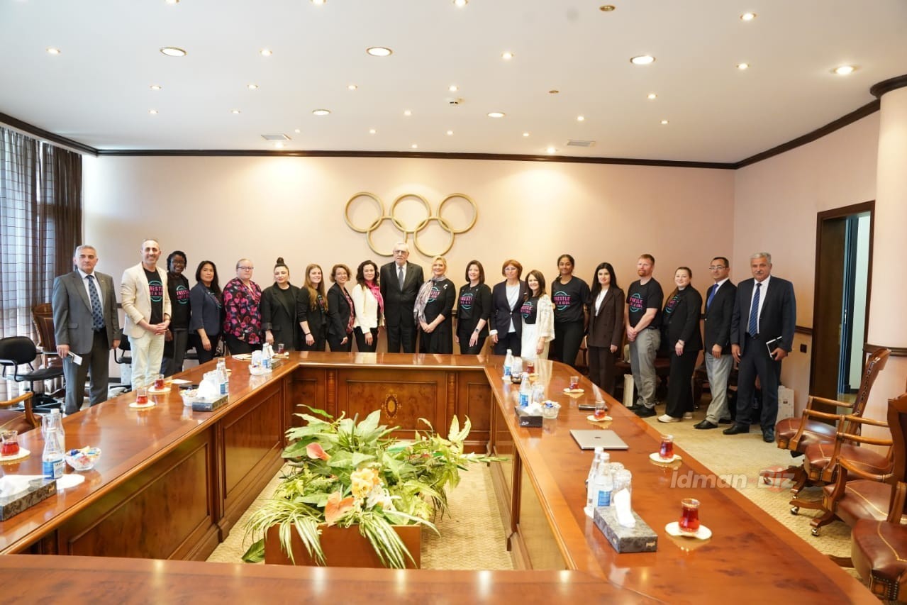 A press conference was held with the participation of women's wrestling experts in Azerbaijan - PHOTO