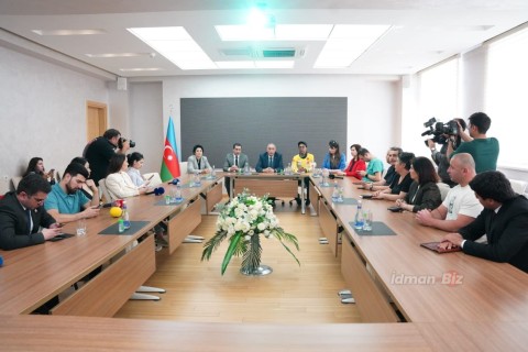 Ультрамарафонец, прибывший в Баку за 110 дней: "Я мечтал увидеть Каспий" - ФОТО