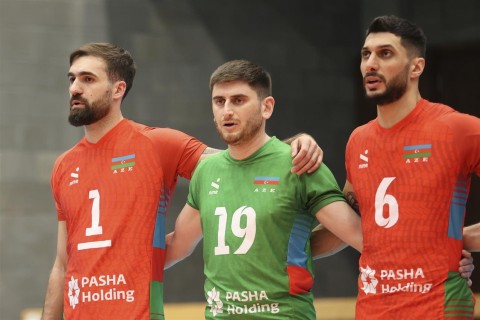 Yığmamız "quru hesabla" uduzub - FOTO