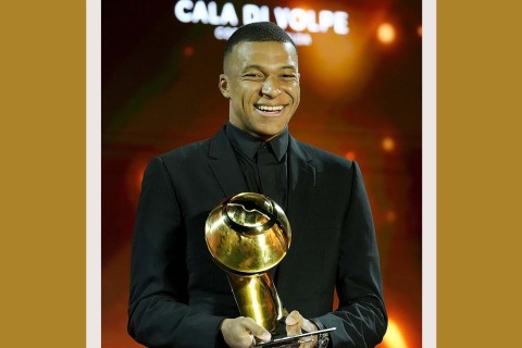 Klian Mbappe Avropanın ən yaxşı futbolçusu seçilib - FOTO