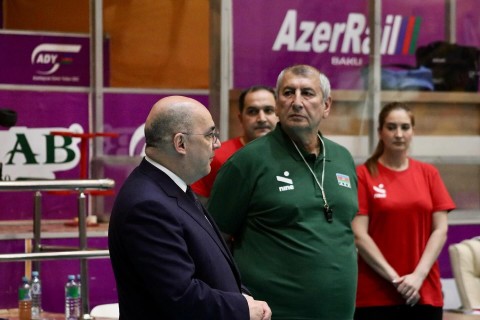 Federasiya prezidenti yığmanın məşqində - FOTO