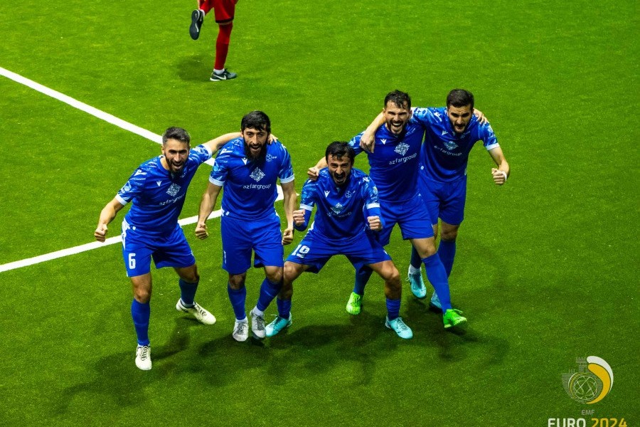 Millinin böyükhesablı qələbəsindən FOTO