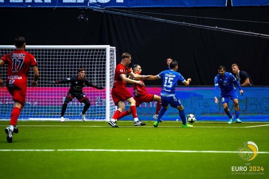 İtaliya qalibiyyəti millimizi pley-offa yüksəldib - VİDEO