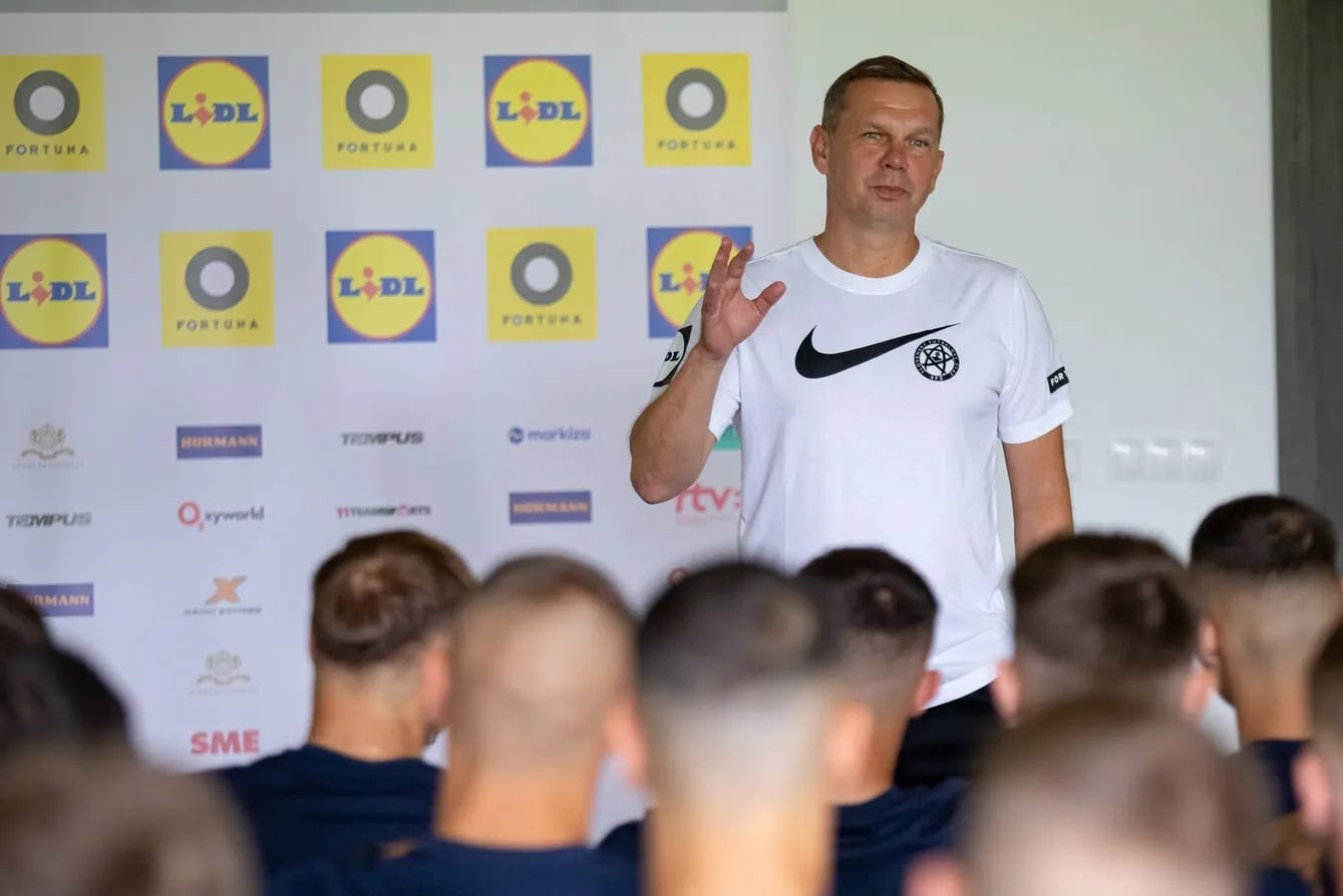 Slovakiyalı baş məşqçi: “Azərbaycanla oyun fərqli sınaq olacaq”