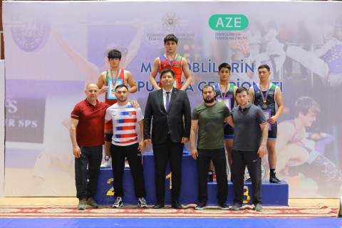 Гянджинские школьники отличились в вольной борьбе - ФОТО