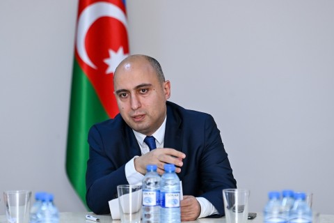 Federasiya prezidenti klublarla görüşüb - FOTO