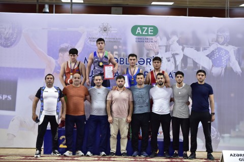 Sumqayıt güləşçiləri 3 qızıl qazanıb - FOTO