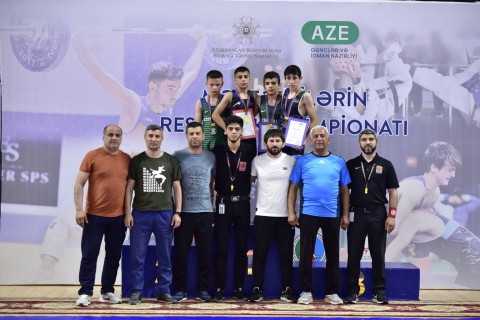 Sumqayıt güləşçiləri 3 qızıl qazanıb - FOTO
