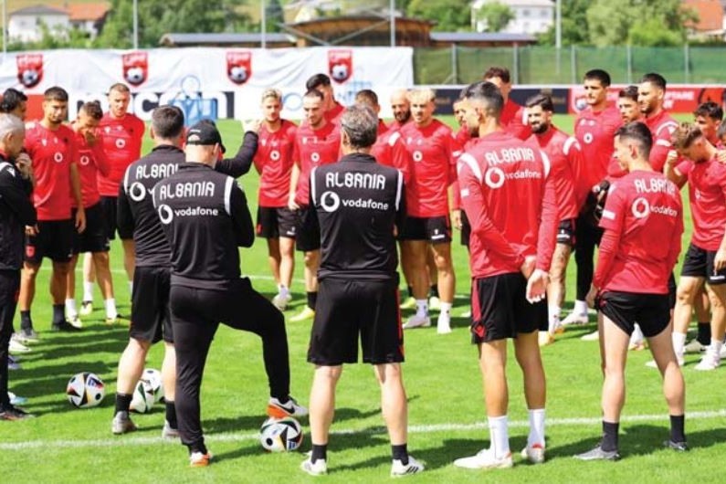 Albanian starting team for the game with Azerbaijan - PHOTO