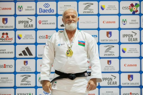 Fərhad Rəcəbli 10-cu dəfə Avropa çempionu olub - FOTO