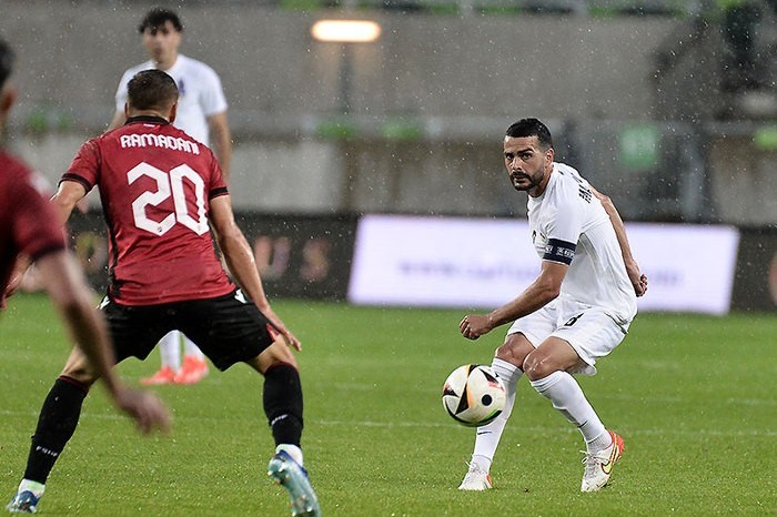 Azerbaijan received 2 points from Albania match